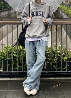 K Style Korean Outfits Man, Streetwear Men Outfits Y2k, Man Korean Outfit, Asian Men Clothing, Asian Guy Style, Korean Soft Boy Outfit, Korean Fits Men, Korean Male Outfits, Cute Boy Style