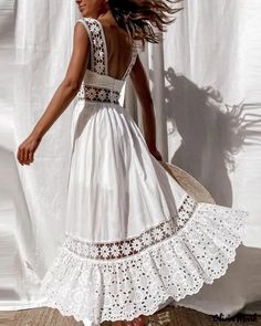 Olivia Mark - Sleeveless long dress in contrasting lace embroidered with eyelets Lace Panel Dress, Elegant Maxi Dress, Sleeveless Long Dress, Panel Dress, Backless Maxi Dresses, Linnet, Lace Maxi Dress, Lace White Dress, Sleeveless Maxi Dress