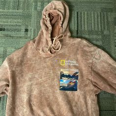 Size Medium, Never Worn No Flaws Casual Hooded Tops For Hiking, Casual Crew Neck Hiking Hoodie, Casual Crew Neck Hoodie For Hiking, Cotton Tops With Kangaroo Pocket For Outdoor Activities, Yellow Hooded Top With Graphic Print, Casual Yellow Hoodie For Outdoors, Yellow Hoodie With Drawstring For Outdoor, Yellow Outdoor Hoodie With Drawstring Hood, Yellow Outdoor Hoodie With Drawstring