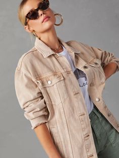 Your style game ain't no joke! Stand out in this Midland Oversized Frayed Denim Jacket in classic beige solid tone. Its effortless and oversized fit means you'll be the talk of the town, while the frayed details add a subtle touch of edginess! Get ready to be the envy of all your friends! Size Guide: Model is 5’7” tall, and has a 32.5” bust, 25.6” waist, & 34.8” hips. She is wearing a S / US 4 / AU 8. This jacket is true to size. Material: 100% cotton. Feature: Denim Fabrication. Collard. Long S Frayed Denim Jacket, Trendy Jackets, Classic Trench Coat, Talk Of The Town, Chic Leather, Frayed Denim, Oversized Denim Jacket, Evening Jackets, Printed Blazer