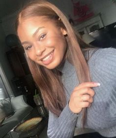 Pretty Hair Colors For Black Women, Honey Brown Hair Color Black Women, Brown Hair On Black Women, Brown Hair Shades, Girl Hair Colors, Honey Brown Hair, Dyed Natural Hair, Growing Out Short Hair Styles, Silk Press