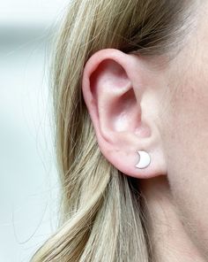 Tiny stainless steel bezels, Filled with white Jewelry Concrete. Very light weight and perfect for anyone with ear sensitivity! *Earrings measure approximately 6 mm