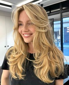 #promhairstyle Blonde Layered Hair, Dirty Blonde Hair, Hairstyles For Layered Hair, Long Layered Haircuts, Long Hair With Bangs, Long Blonde, Long Layered Hair, Haircuts For Long Hair