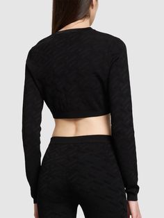 Front button closure. Ribbed collar, cuffs and hem. Logo details. All over pattern placement may vary. Model is wearing a size40 Knit Crop Cardigan, Versace Logo, Crop Cardigan, All Over Pattern, Cardigan Crop, Beige Cardigan, Ribbed Cardigan, Jacquard Knit, Knit Crop