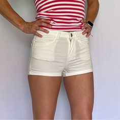 Excellent Never Worn 2” Inseam Rolled Cuffs Whiskered Front I Am 5’6” And 120lbs For Reference Stretch Mid-rise White Jean Shorts, White Stretch Mid-rise Jean Shorts, White Stretch Mid-rise Shorts, Stretch Shorts With Rolled Hem For Summer, H&m Stretch Shorts For Summer, White Fitted Jean Shorts, Fitted White Jean Shorts, H&m Stretch Shorts, Fitted H&m Summer Shorts