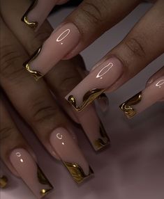 Nails With Gold, Short Square Acrylic Nails, Dope Nail Designs, Acrylic Nails Coffin Pink, Unique Acrylic Nails, Pink Acrylic Nails, Prom Nails, Square Acrylic Nails, Birthday Nails