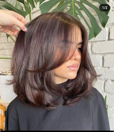 Gina Rodriguez Short Hair, Long Layered Bob Curtain Bangs, Layered Hair Bob Medium, Layed Hair With Curtain Bangs Short, Short Hair Fir Round Face, Front Layers On Short Hair, Xanthi Perfect Match, Medium Short Hair Blowout, Long Bob With Face Framing Layers Side Part