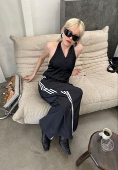 Sport Luxe Outfits, Casual Bar Outfits, Bar Outfits, Bella Hadid Outfits, Sporty Girls, Fashion Classy, Beautiful Outfits