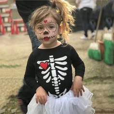 Children Halloween Makeup, Baby Skeleton Makeup, Skeleton Makeup Easy Kids, Skeleton Makeup For Kids, Easy Skeleton Face Paint For Kids, Toddler Skeleton Makeup, Skeleton Face Paint Kids, Kid Skeleton Makeup