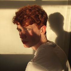 Ginger boy lovers, ginger, orange hair, redhead boys, meninos ruivos, ruivo, meninos bonitos, pinterest boys Breakfast Princess, Red Head Boy, Red Hair Boy, Red Hair Freckles, Ginger Boy, Short Red Hair, 얼굴 그리기, Dark Red Hair