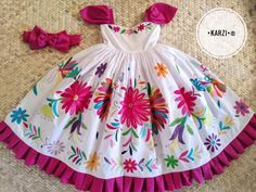 Outfit Mexicano, Mexico Fashion, Guatemalan Textiles, Mexican Birthday, Wedding Dresses For Kids, Mexican Fashion