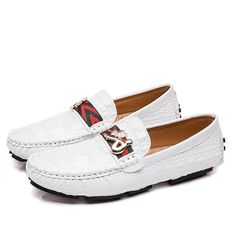 Men's Italian Style Trendy Genuine Leather Loafers - AM APPAREL White Dress Shoes Men, White Dress Shoes, Formal Loafers, Moccasins Shoes, Trainers Fashion, An Aesthetic, Loafers Shoes, Shoes Collection, Mens Winter Fashion