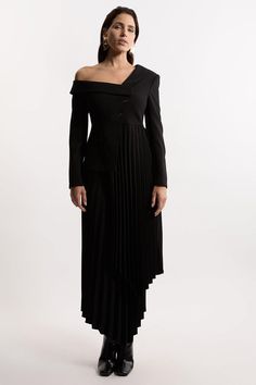 Tailored Crepe Asymmetric Pleated Midi Dress Petite Work Outfits, Petite Wedding Guest Dresses, Dress Leather Boots, Winter Coat Dress, Plus Size Workwear, Tall Dresses, Outfits Petite, Petite Coat, Black Tie Dress