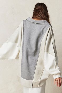 Long Sleeve Patchwork Sweatshirt In Athleisure Style, Athleisure Long Sleeve Patchwork Sweatshirt, Oversized Color Block Athleisure Top, Cotton Sweatshirt With Contrast Color For Loungewear, Contrast Color Sweatshirt For Fall Layering, Contrast Long Sleeve Sweatshirt For Fall, Fall Contrast Color Sweatshirt For Layering, Oversized Color Block Sweatshirt For Layering, Fall Color Block Sweatshirt