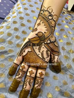 hendi designs for the brides on her hands