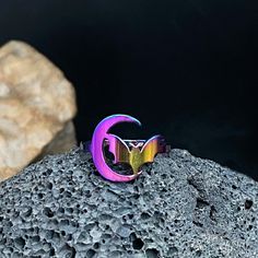 🐬Product Name：Bat Ring Crescent Ring 🐬Material：Copper 🐬Band color：Silver 🐬Style：art decor,Christmas gift,new year,Anniversary 🐬Personalized：Yes 🐬Recycled：Yes 🐬Occasion : Anniversary / Daily / Wedding / Gift / Party/birthday/Valentine's Day/Engagement/Mother's Day/Father's Day 🐬Metal:Copper 🐬Metal Color:Multicolor 🐬Style:Art Decor,Hiphop,party,dance,Halloween Gift, 🐬About Size:Height: about 1.37cm Thickness: about 0.12cm Width: about 0.17cm We can provide personalize ring sizes of 7-12 US size, if you need other sizes, please contact customer service in advance to customize for you, thank you Personalized：Our rings can be engraved with your custom name, or a date that is Commemorative significance special to you 💎About customize Jewelry💎 1. Tell the customer service the customi Fantasy Rings For Halloween Gift, Multicolor Metal Rings For Gifts, Bat Ring, Wing Ring, Hiphop Party, Crescent Ring, Recycled Gifts, Late Birthday, Bat Wing