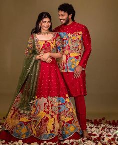 Couple Dress Matching Indian, Family Matching Outfits Indian, Kalamkari Dresses, Kalamkari Designs, Haldi Outfits, Wedding Dresses Men Indian, Family Photoshoot Outfits