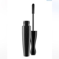 A Black Mascara That Adds Dense Volume, Extends Length And Creates Curl, While Conditioning For Softness And Flexibility. The Lightweight Whipped Black Formula Adds Dense Volume, Extends Length And Creates Curl, While Conditioning For Softness And Flexibility. The Gigantic Moulded Brush Stores The Optimal Amount Of Mascara In Three Reservoirs That Allow For The Maximum Amount Of Mascara With Each Stroke, While Keeping Lashes From Clumping Together. The Tip Of The Brush Allows For Precision In Ac Mascara Eyes, 3d Lash, Mac Mascara, Black Eye Makeup, Voluminous Mascara, 3d Mascara, Curling Mascara, Black Lashes, Lash Mascara