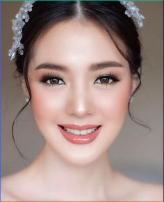 Fresh Bridal Makeup Asian, Makeup Korean Look Hijab, Korean Bridal Makeup Look, Korean Graduation Makeup, Korean Wedding Makeup Look, Korean Bride Makeup, Simple Wedding Makeup Natural Looks, Wedding Makeup For Asian Brides