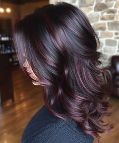 Smokey Brown Hair with Mahogany Highlights Chunky Highlights Burgundy, Red Hair And Brown Hair, Hair Highlights Dark Brown, Hair Color Ideas For Baylage, Burgundy Balayage On Brown Hair, Eggplant Brunette Hair, Mahogany Highlights On Black Hair, Dark Hair With Violet Highlights, Dark Hair Glaze