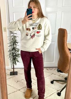 This winter, stay cozy and chic with a burgundy loungewear outfit. Combine burgundy pants with comfy UGGs for a relaxed, stylish at-home look. Whether you’re lounging on the couch or running errands, this cozy yet chic outfit is perfect for winter days. Find out how to style burgundy loungewear at the link in bio.