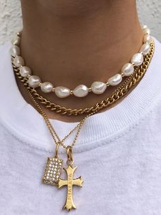 Women's Beaded Choker with Baroque White Pearls – Nialaya Jewelry Pearl Necklace Outfit, Necklace Outfit, Gold Chain Choker, Pearl Necklace Designs, Beaded Jewels, Baroque Pearl Necklace, White Freshwater Pearl, Pearl Choker, Freshwater Pearl Necklaces