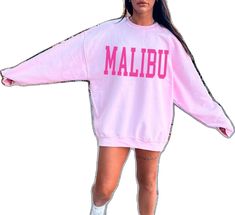 Preppy Clothes Aesthetic, Malibu Sweatshirt, Clothes Preppy, Minimalist Sweater, Sweater Aesthetic, Aesthetic College, College Crewneck, Preppy Sweatshirts, California Sweatshirt