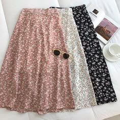 Female Skirt, Woman Skirt, Outfits Female, School Outfit Women, Back To School Outfit, Floral Midi Skirt