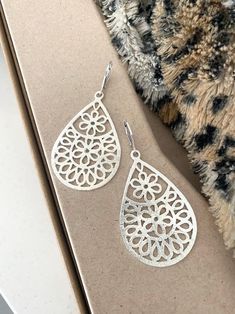 Boho Chic Earrings, Silver Flower Earrings, Filigree Jewelry, Teardrop Dangle Earrings, Chic Earrings, Filigree Earrings, Earrings Large, Lovely Earrings, Earrings Statement