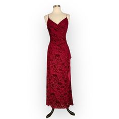 Vintage 90's Rampage Red Floral Velvet Front Wrap Ruched Maxi Dress Size: M (Runs Small) Chest: 33.5" Waist: 25.5" Length: 57.5' 75% Rayon, 25% Polyester Lining: 100% Polyester Condition: Excellent. No Stains, Rips Or Holes. Maxi Dress Dark, Ruched Maxi Dress, Small Chest, Dress Clothes For Women, Red Floral, Vintage Dresses, Favorite Outfit, Dress Outfits, Bathing Beauties