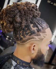 Men’s Locs With Fade, Men Dreads Styles Black Man Bun, Loc Styles For Men With Fade, Pineapple Retwist Locs, Fade Locs Hairstyles, Lox Hairstyles Men, Dread Updo For Men, Dread Bun Styles For Men