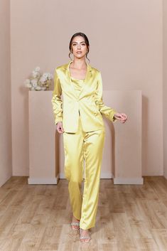 Model: Lindsey; Size: 4 Glamorous Long Sleeve Workwear Sets, Glamorous Spring Wedding Blazer, Glamorous Tailored Wedding Suits, Chic Satin Sets For Evening, Long Sleeve Satin Suits For Evening, Satin Long Sleeve Suits For Evening, Chic Satin Evening Suits, Chic Satin Suits For Evening, Chic Evening Suits In Satin