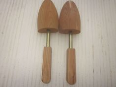 Cedar Wood Shoe Tree Form Stretchers Keepers~Size Med~Pre Owned~VERY GOOD~SKU11 #Unbranded Wood Shoe, Wood Shoes, Golf Gear, Shoe Tree, Cedar Wood, Unisex Shoes, Garden Trowel, Repair