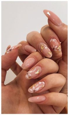 Subtle Nails, Colorful Nails, Floral Nail Art, Neutral Nails, Prom Nails, Pretty Acrylic Nails, Floral Nails, Short Acrylic Nails, Nail Arts