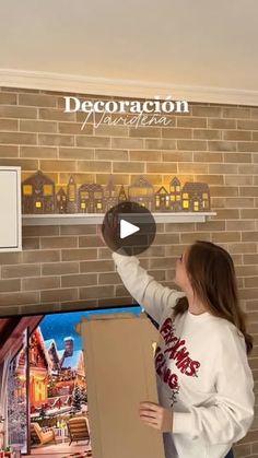 169K views · 39K reactions | Decoración navideña ✨

Hice esta decoración navideña con cartón y un rotulador blanco, una decoración sencilla y económica.

¿Qué os parece?

#diy #christmas #decoracion #decoracionnavideña #navidad | Chloe Margerum Christmas Props, Cardboard House, Cardboard Crafts, Deck The Halls, Christmas Village, Christmas Crafts Diy, Amelie, Paper Mache, Hush Hush