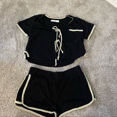 Free People Beach Matching Set Black And Gold Size Large Sporty Black Top For Beach, Sporty Black Top For The Beach, Black Beachwear Tops For Spring, Black Beach Top For Beach Season, Black Beachwear Tops For Beach Season, Black Summer Top For Beach Season, Summer Black Tops For Beach Season, Trendy Black Top For Beach Season, Black Sporty Top For Day Out