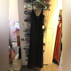 Lulus Black Evening Dress, New With Tags, Never Worn, Size Xl. Black Lined Maxi Dress For Evening, Black Lace Bodycon Dress, Homecoming Formal Dresses, Green Formal Dresses, Light Blue Prom Dress, Dresses Lulus, Black Evening Dress, Pink Party Dresses, Lulus Dresses