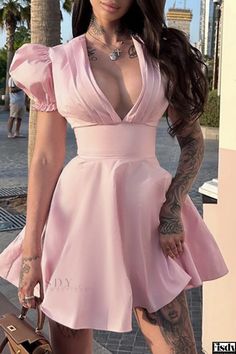 Fisdy - Sophisticated Party Wear Mini Dress with Sleeve Detail Mini Gown, Evening Mini Dresses, Vestidos Color Rosa, Pleated Skirt Dress, Elegant Mini Dress, Fall Winter Dresses, Mini Dresses Online, Flowy Sleeves, Pleated Mini Dress