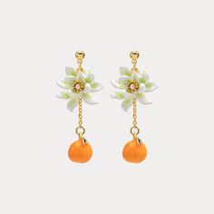 Orange Flower Stud Earrings are a fancy earring design among nature jewelry. They have enamel paint flowers and orange pendants, connected by 18k gold chain. These fruit and flower earrings come from Selenichast jewelry store. Citrus Jewelry, Mermaid Pendant Necklace, Gift Wishlist, Paint Flowers, Cat Pendant Necklace, Mermaid Pendant, Simple Gift Wrapping, Fruit Jewelry, 18k Gold Chain