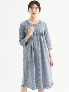 Composition : Cotton 100%Country of Origin : Republic of Korea Casual Long Sleeve Floral Print Nightgown, Casual Long Sleeve Nightgown With Floral Print, Long Sleeve Floral Print Nightgown For Spring, Casual Floral Print Nightgown For Spring, Spring Floral Print Cotton Nightgown, Spring Cotton Nightgown With Floral Print, Feminine Blue Nightgown For Spring, Spring Cotton Nightgown, Dress Sleepwear