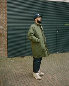 Green Overcoat Men Outfit, Green Parka Outfit Men, Green Parka Outfit, Sophisticated Streetwear, Dad Fits, Sports Fashion Men