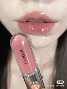 Douyin Lip Products, Douyin Makeup Products, Asian Lips, Korean Makeup Products, Kiko Lipgloss, Girls Lip Gloss, Lip Makeup Tutorial, Pink Lip Gloss