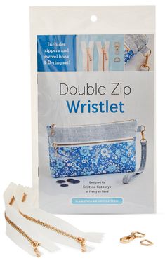 the double zip wristlet sewing pattern is in its package