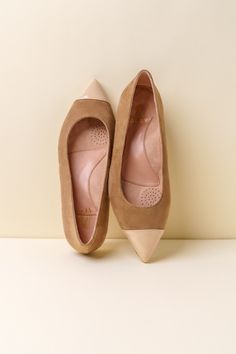 This chic, pointed-toe flat is celebrated for all-day comfort and superior fit. The classic design is polished and pairs well with any outfit. The handcrafted leather upper is padded with an ergonomically-designed insole, built-in metatarsal and arch support, and available in half sizes and 4 different widths. Chic Leather T-strap Toe Post Sandals, Leather T-strap Sandals With Toe Loop, Taupe Leather Boots, Medium Width, Tan Suede, Arch Support