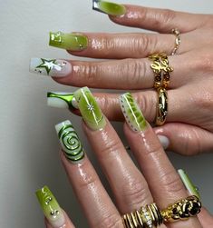 Dramatic Summer Nails, Negative Space Nails Square, Hippie Acrylics, Green 3d Nails, Kelly Green Nails Design, Summer Green Nails Designs, Green Funky Nails, Green Short Nail Designs, Acrylic Nail Designs Green