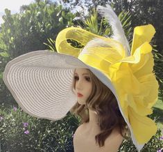 This beautiful hat is lightweight and would be perfect for horse races, tea parties, bridal showers, church or any special event. Yellow Fascinator For Kentucky Derby Garden Party, Fitted Sun Hat For Spring Weddings, Spring Wedding Sun Hat, Elegant Yellow Hats For Garden Party, Elegant Yellow Hat For Garden Party, Yellow Elegant Mini Hat For Garden Party, Cream Sun Hat For Spring Wedding, Elegant Yellow Mini Hat For Garden Party, Flower Hats For Kentucky Derby Races