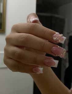 #naildesign #nails#frenchnails #nailinspo#nailart Pearls On Acrylic Nails, White French Tip Nails With Bling, Short Nail Pink Designs, Coffin Short Nails Designs, Hard Nails Short, Birthday Nails Square Medium, Short Acrylic Nails Gold, Short French Nails With Rhinestones, Simple Birthday Nails Short