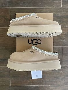 Top Seller for UGG Tazz SAND Platform Slipper US Women Size 8 9 1122553-SAN uggs FAST SHIPPING, Women's Shoes Athsetic Slippers, Dream Shoes For Women, Ugg Bedroom Slippers, Womens Uggs Short, Uggs Slipper Boots, Cutest Ugg Boots, Trendy Winter Boots Ugg, Ugg Slippers Chunky, Slipper Shoes Ugg