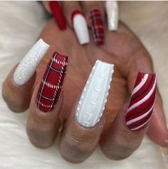 #BEAUTY, #RELATIONSHIPS #Fashion #Animals #Outfits #Winter Outfits #Animals Celebratory Nails, Mystery Nails, Fierce Nails, Pedi Designs, Gel Nails Long, Winter Designs, Plaid Nails, Dip Nails