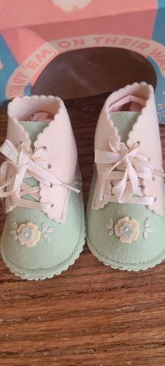 Vintage felt baby shoes with box Box shows wear Please see photos Felt Baby Shoes, Felt Baby, Hand Embroidery Stitches, Crib Shoes, Doll Shoes, Shoes Booties, Vintage Baby, Felt Crafts, Baby Stuff